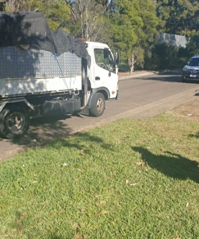 Rubbish Removalist Truck
